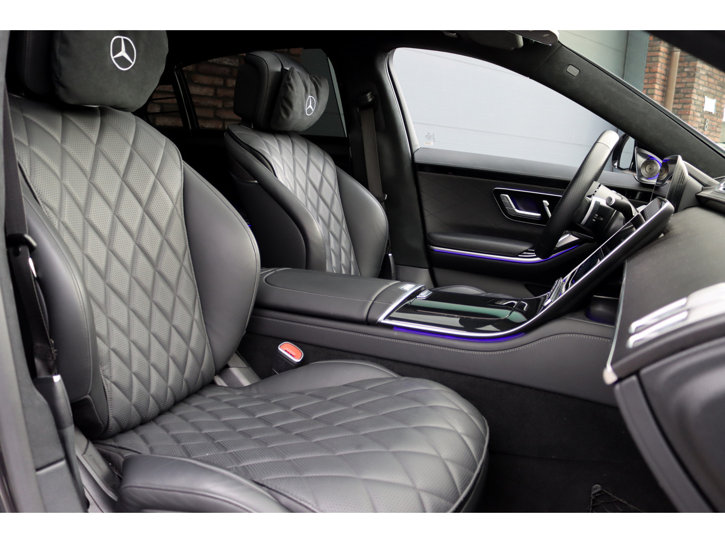 Mercedes-Benz Mercedes-Benz