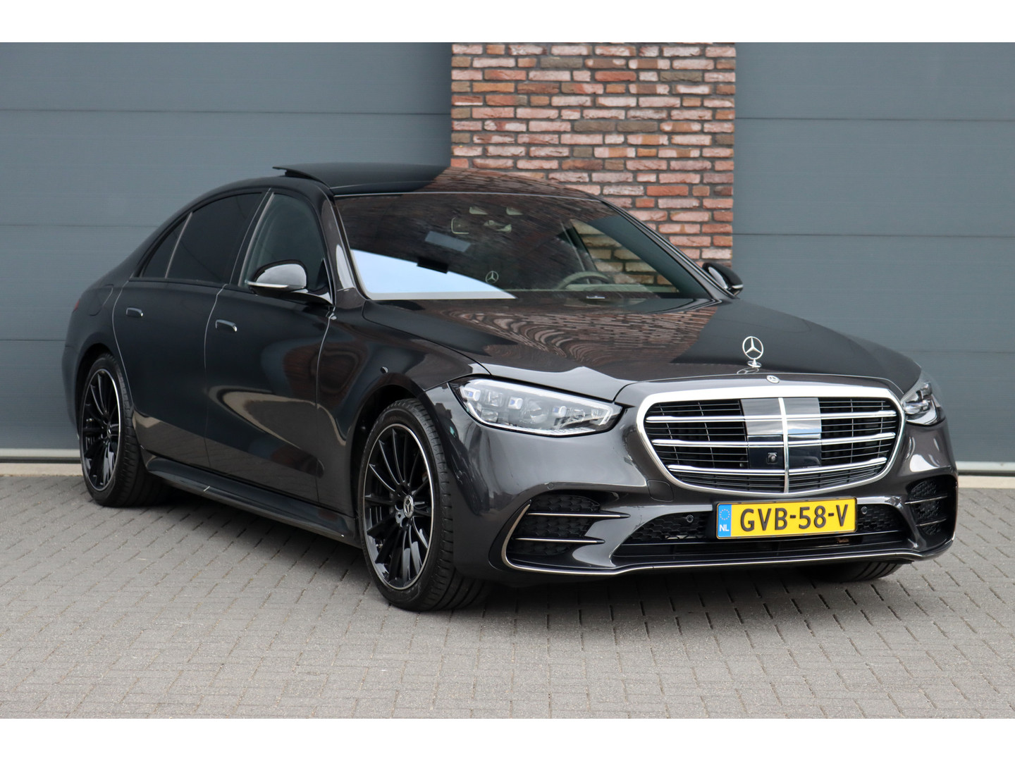 Mercedes-Benz Mercedes-Benz