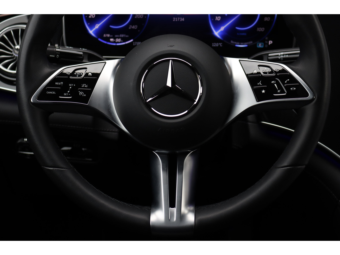 Mercedes-Benz Mercedes-Benz