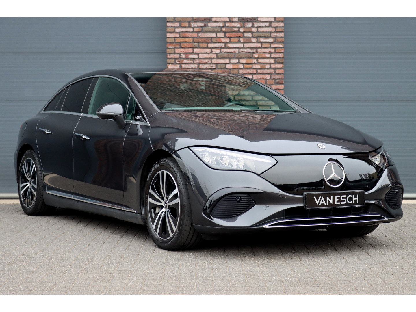 Mercedes-Benz Mercedes-Benz