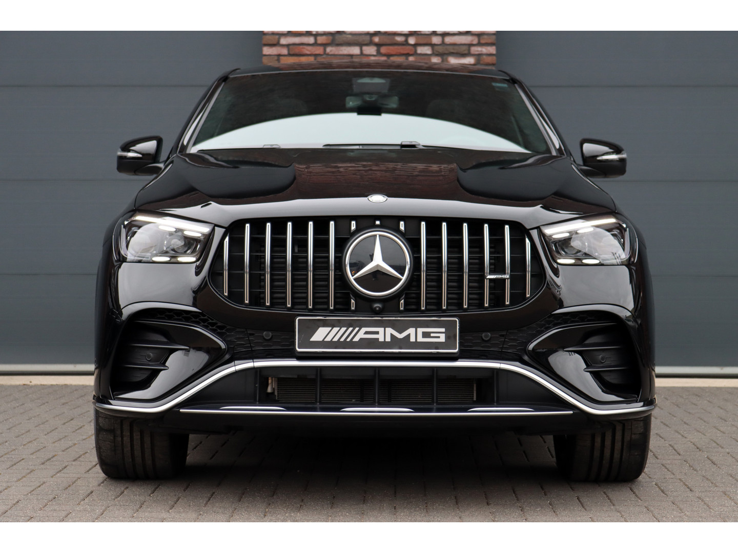 Mercedes-Benz Mercedes-Benz