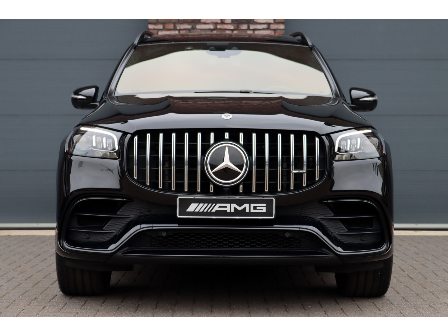 Mercedes-Benz Mercedes-Benz