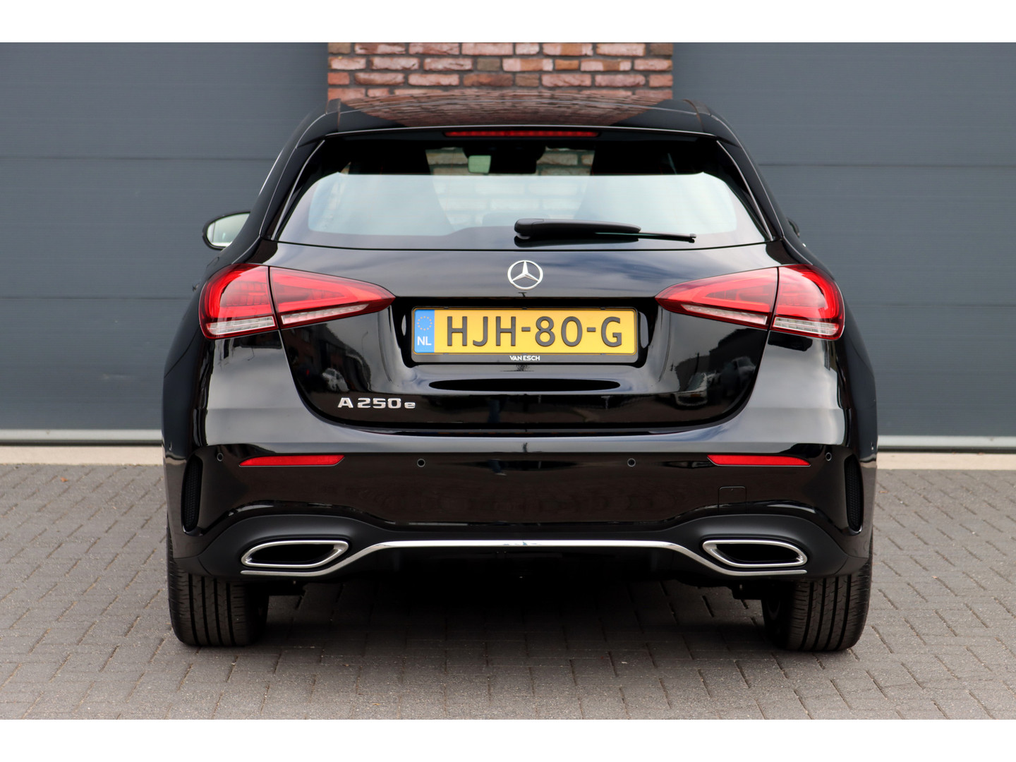 Mercedes-Benz Mercedes-Benz