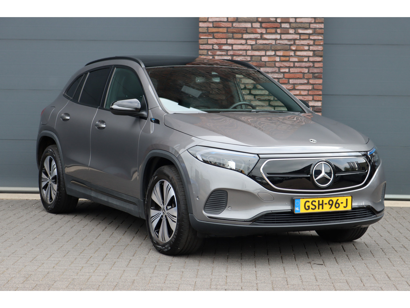 Mercedes-Benz Mercedes-Benz