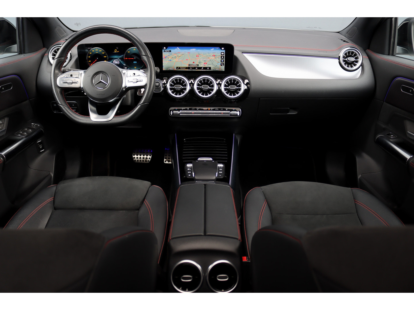 Mercedes-Benz Mercedes-Benz