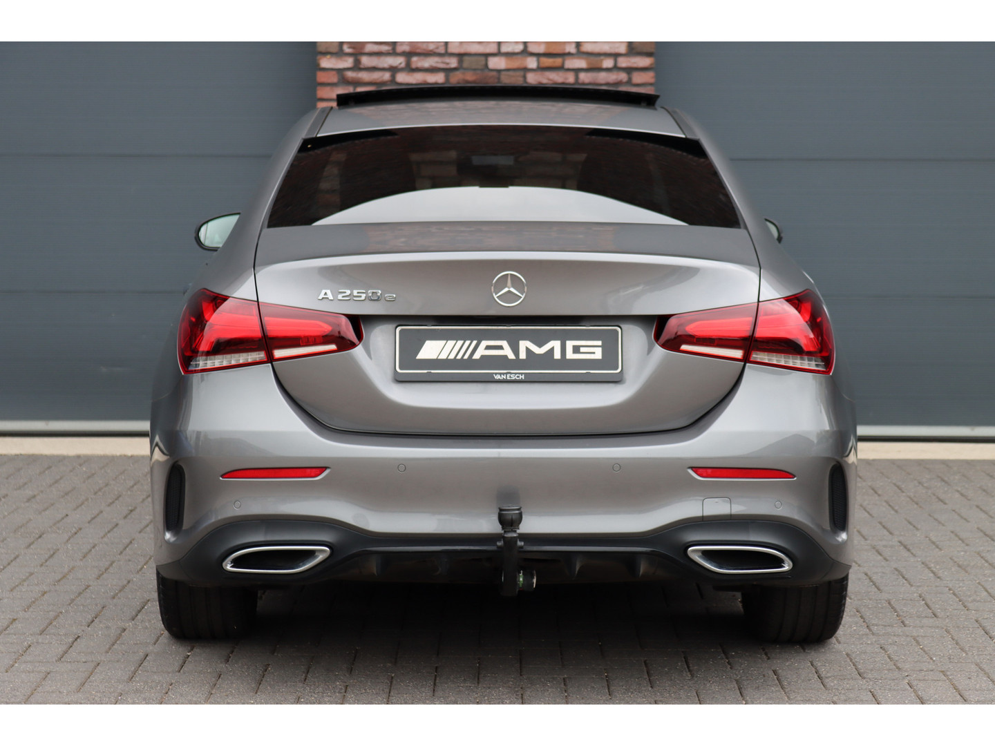 Mercedes-Benz Mercedes-Benz