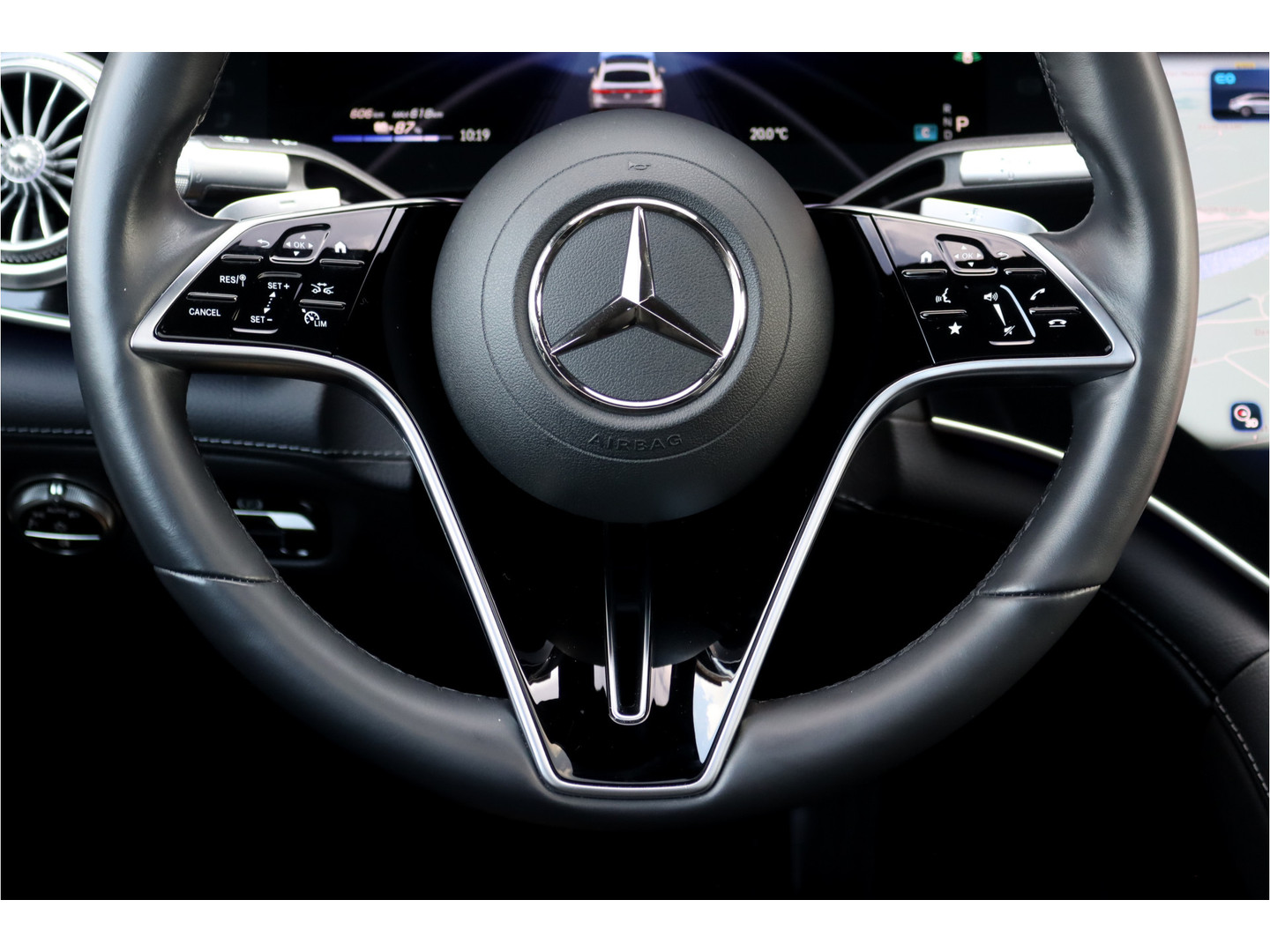 Mercedes-Benz Mercedes-Benz