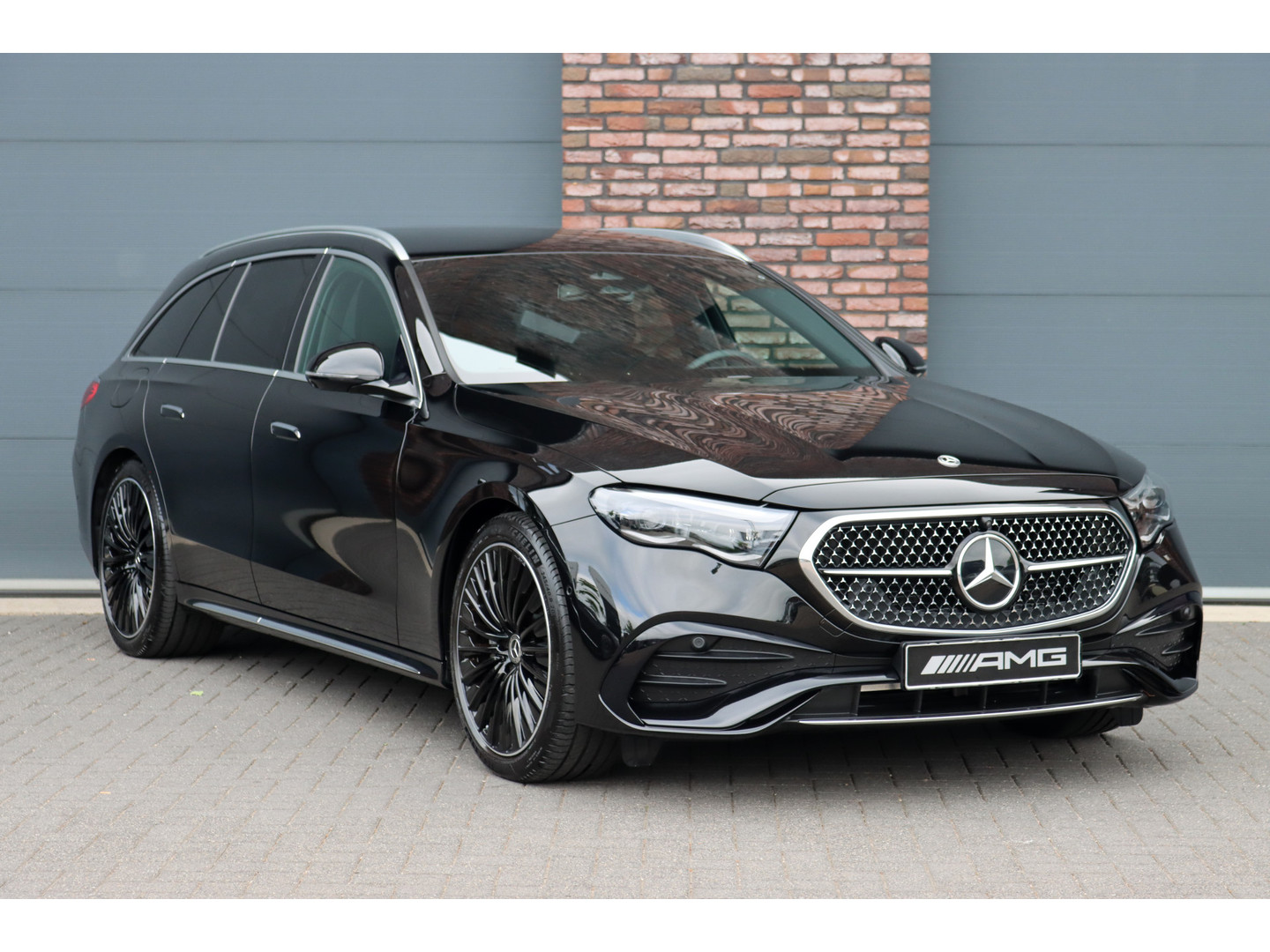 Mercedes-Benz Mercedes-Benz