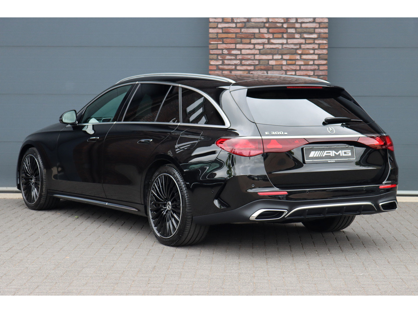 Mercedes-Benz Mercedes-Benz