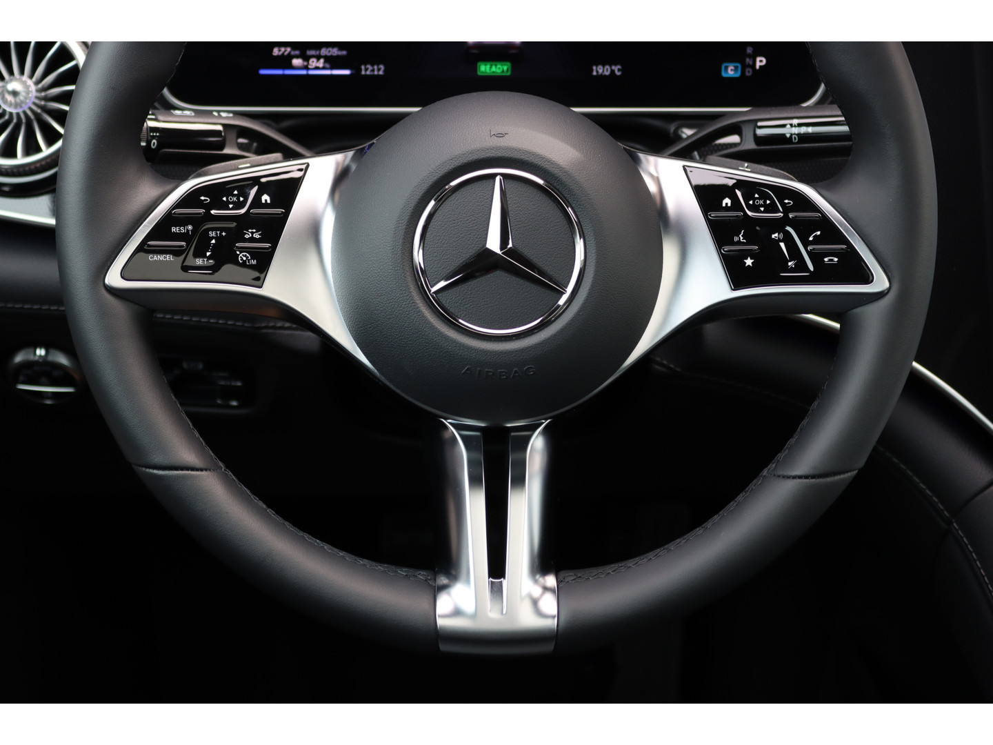 Mercedes-Benz Mercedes-Benz