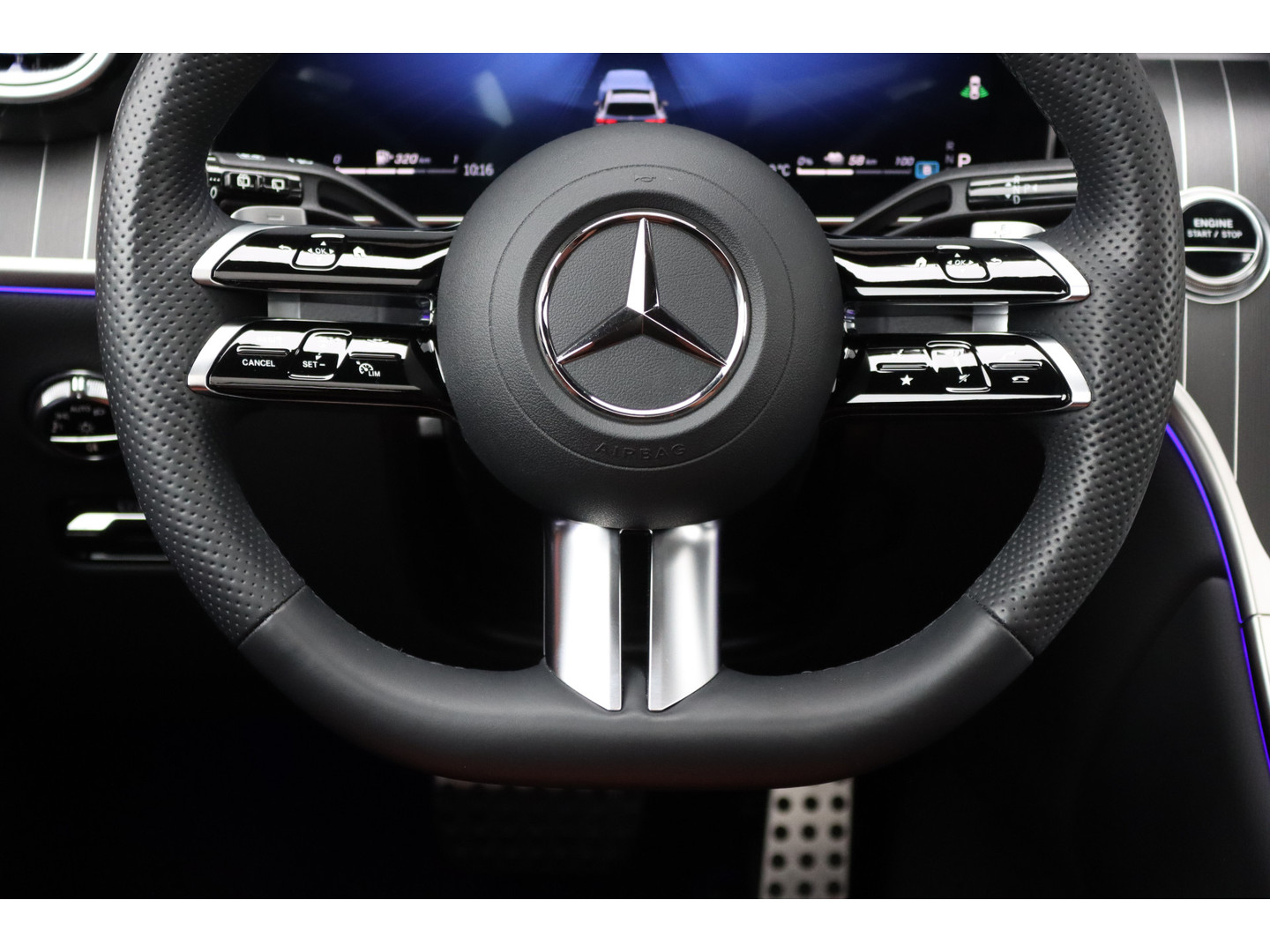 Mercedes-Benz Mercedes-Benz