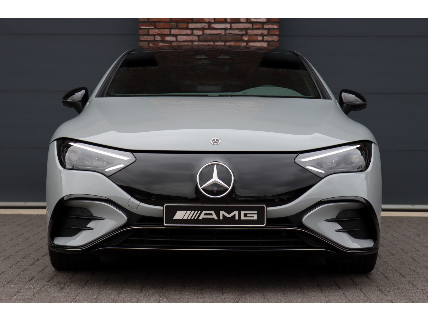 Mercedes-Benz Mercedes-Benz