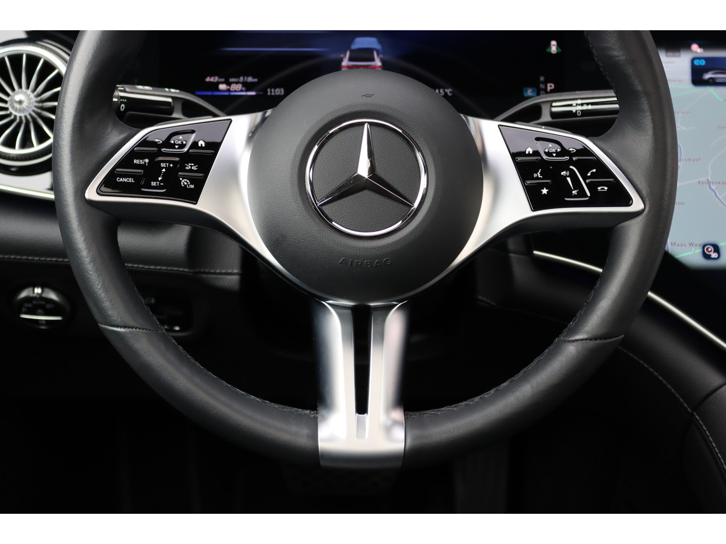 Mercedes-Benz Mercedes-Benz