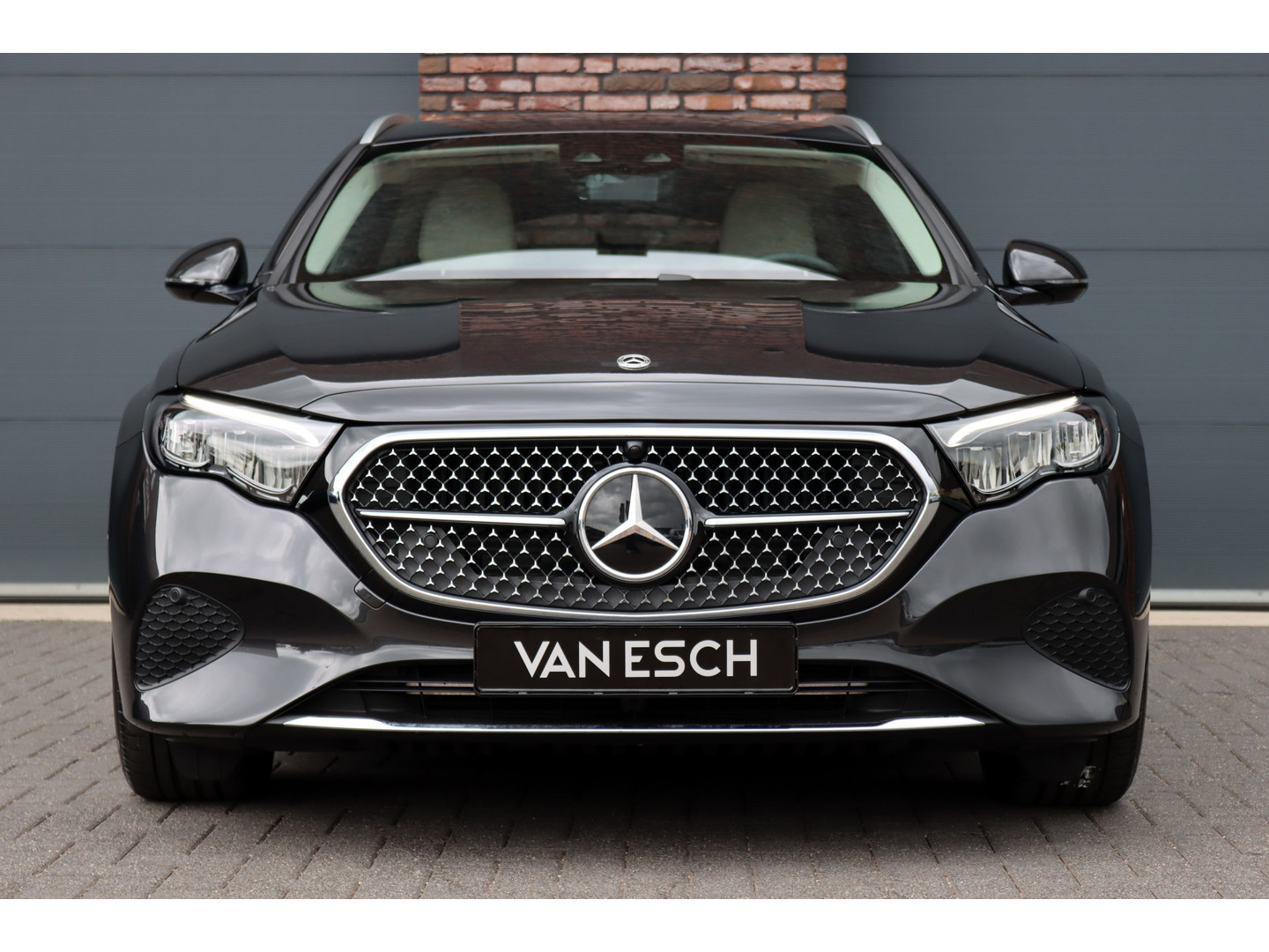 Mercedes-Benz Mercedes-Benz