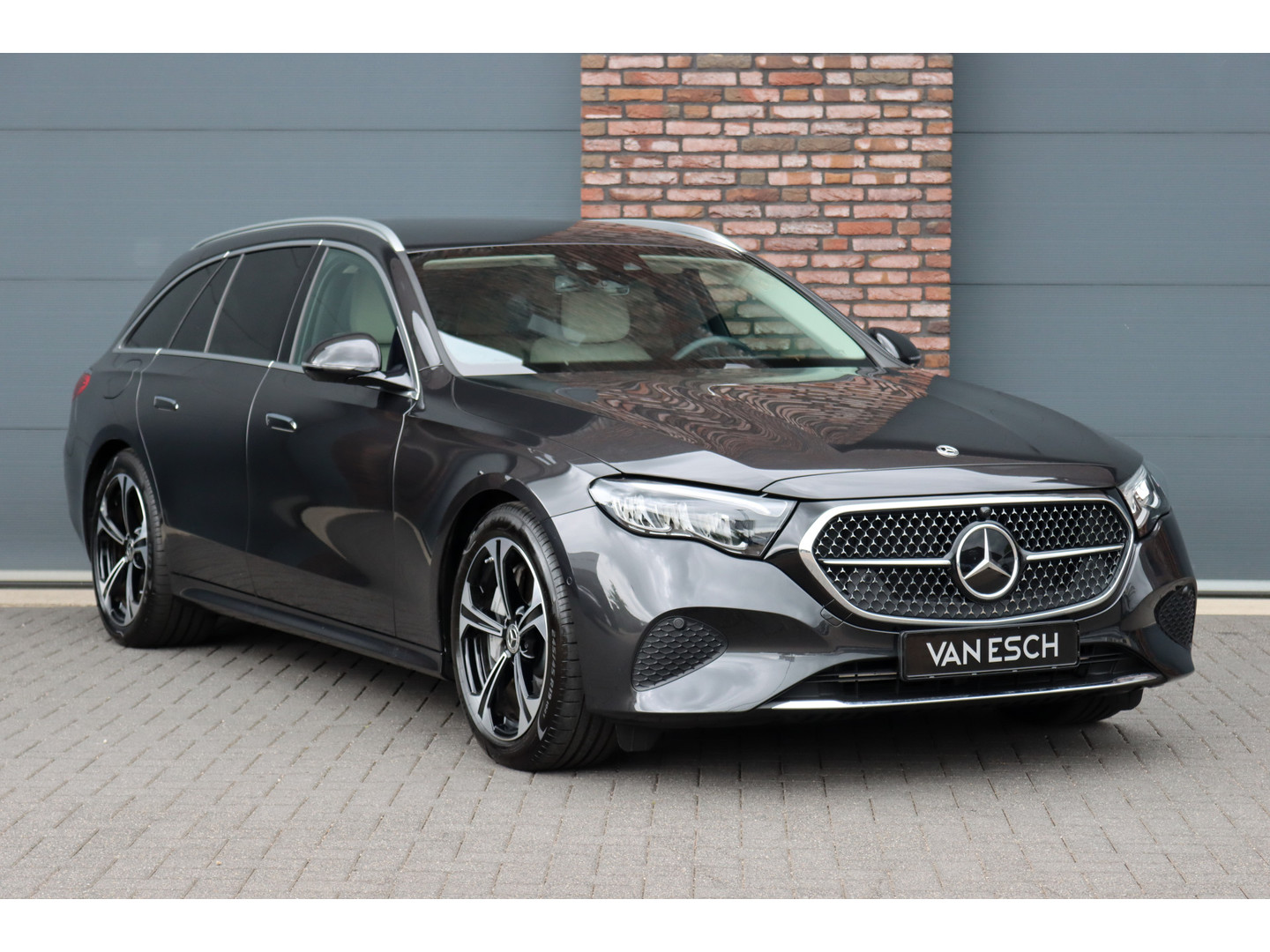 Mercedes-Benz Mercedes-Benz