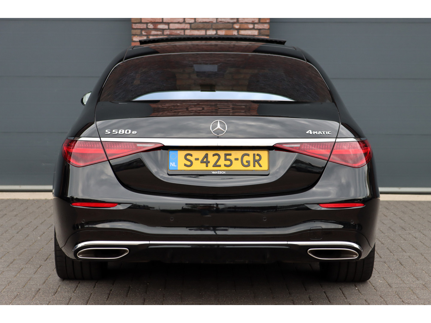 Mercedes-Benz Mercedes-Benz