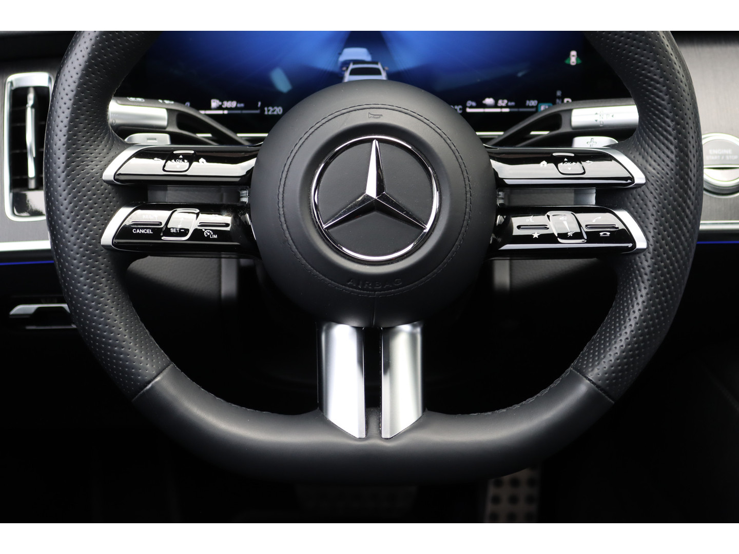 Mercedes-Benz Mercedes-Benz