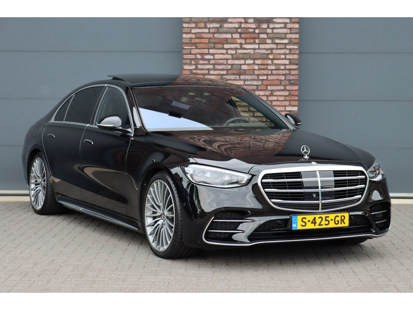 Mercedes-Benz Mercedes-Benz