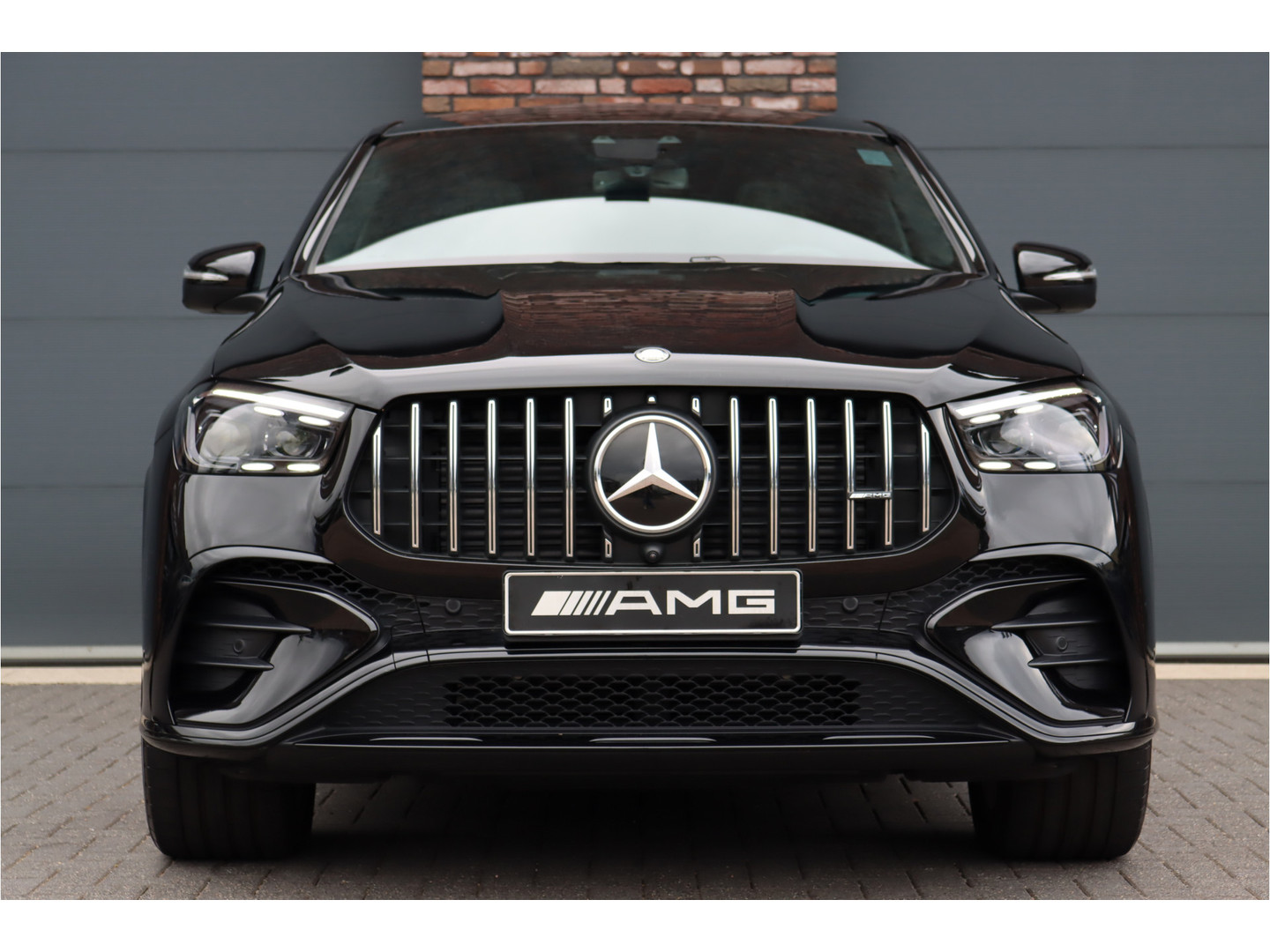Mercedes-Benz Mercedes-Benz