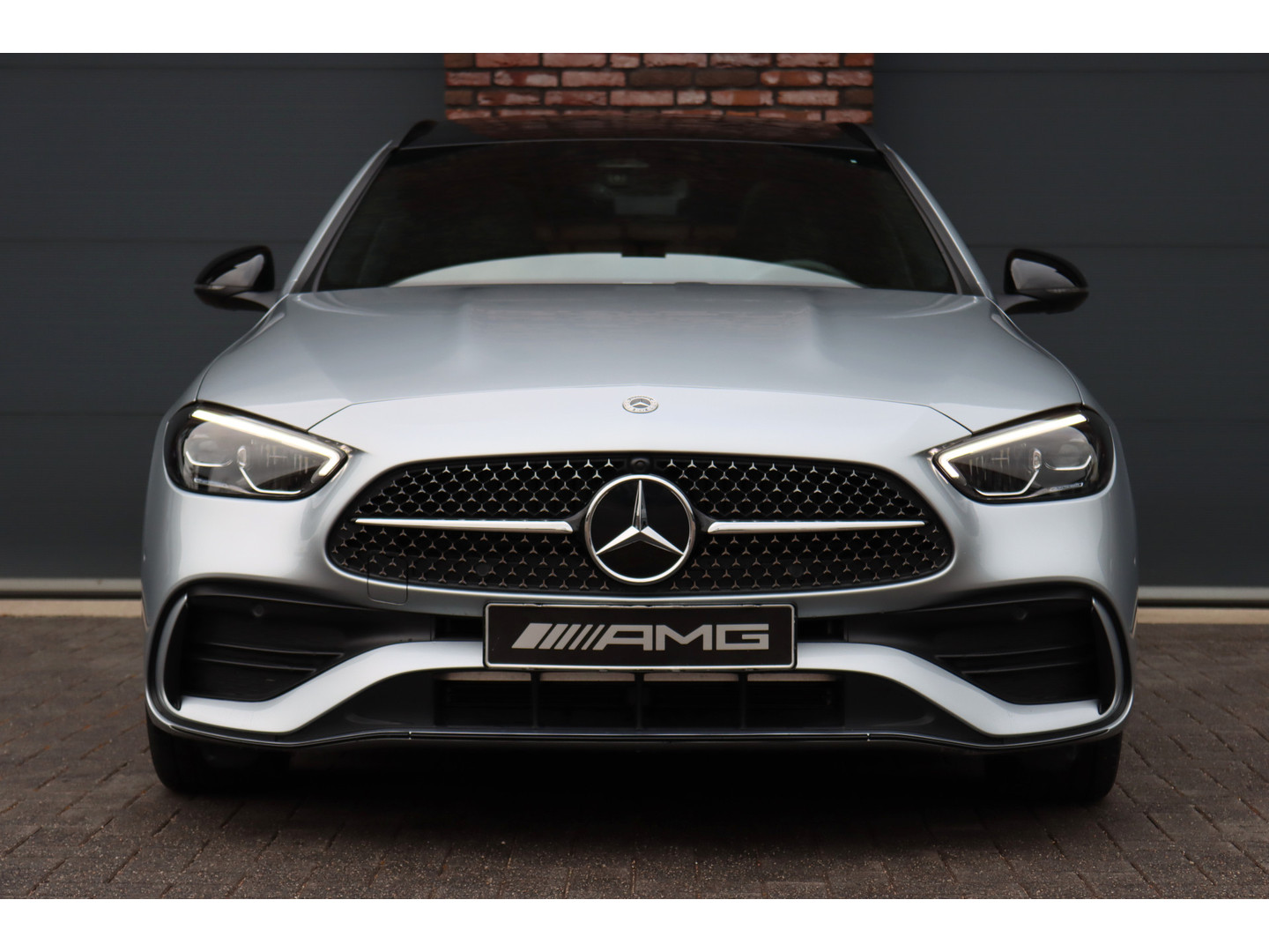 Mercedes-Benz Mercedes-Benz