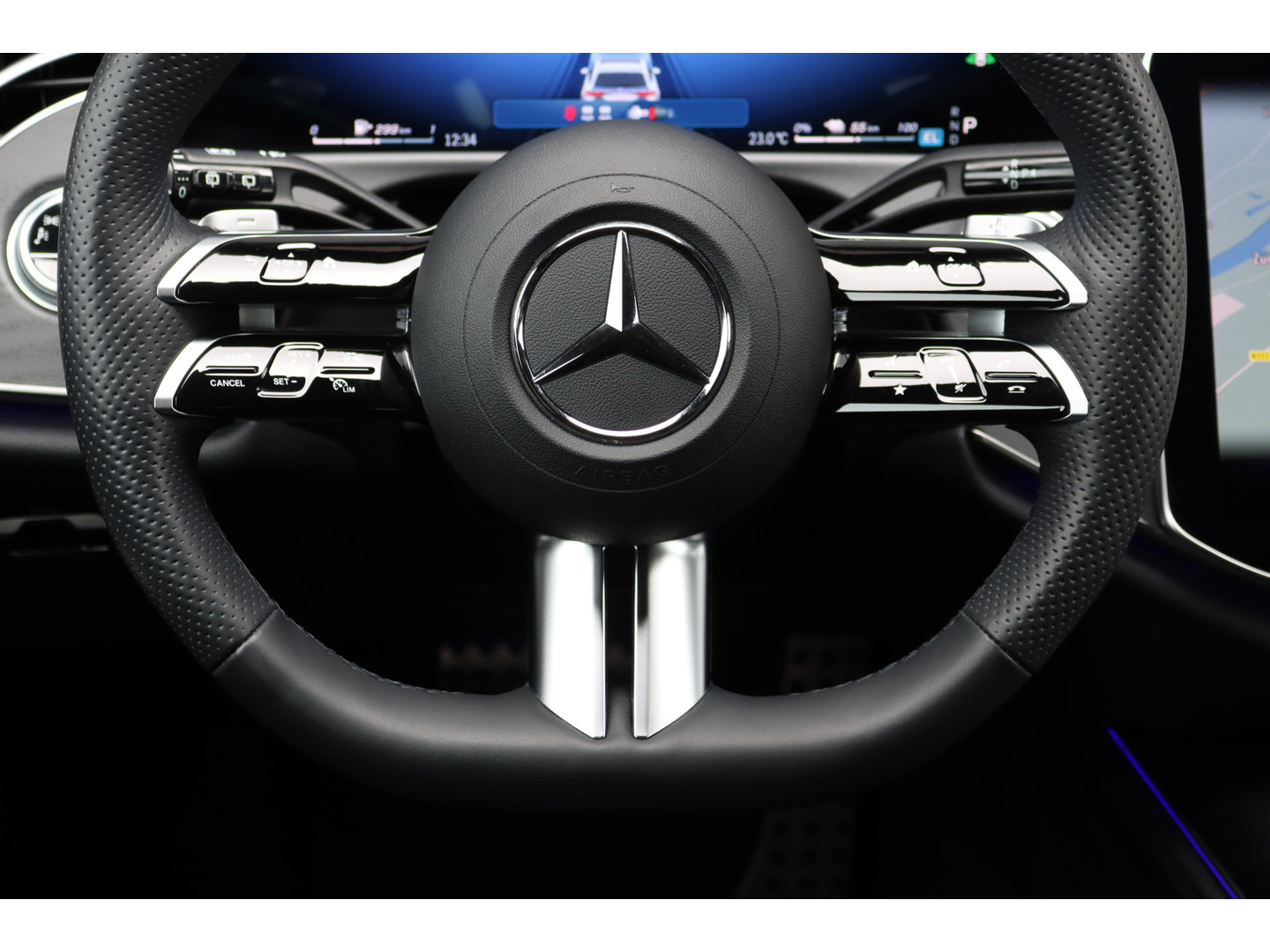 Mercedes-Benz Mercedes-Benz
