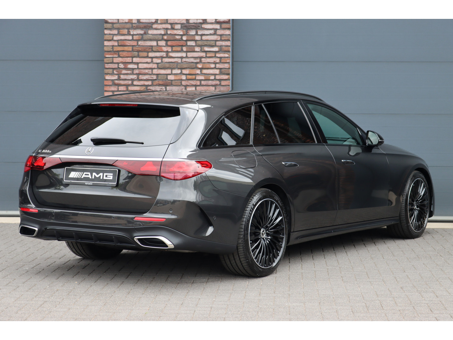 Mercedes-Benz Mercedes-Benz