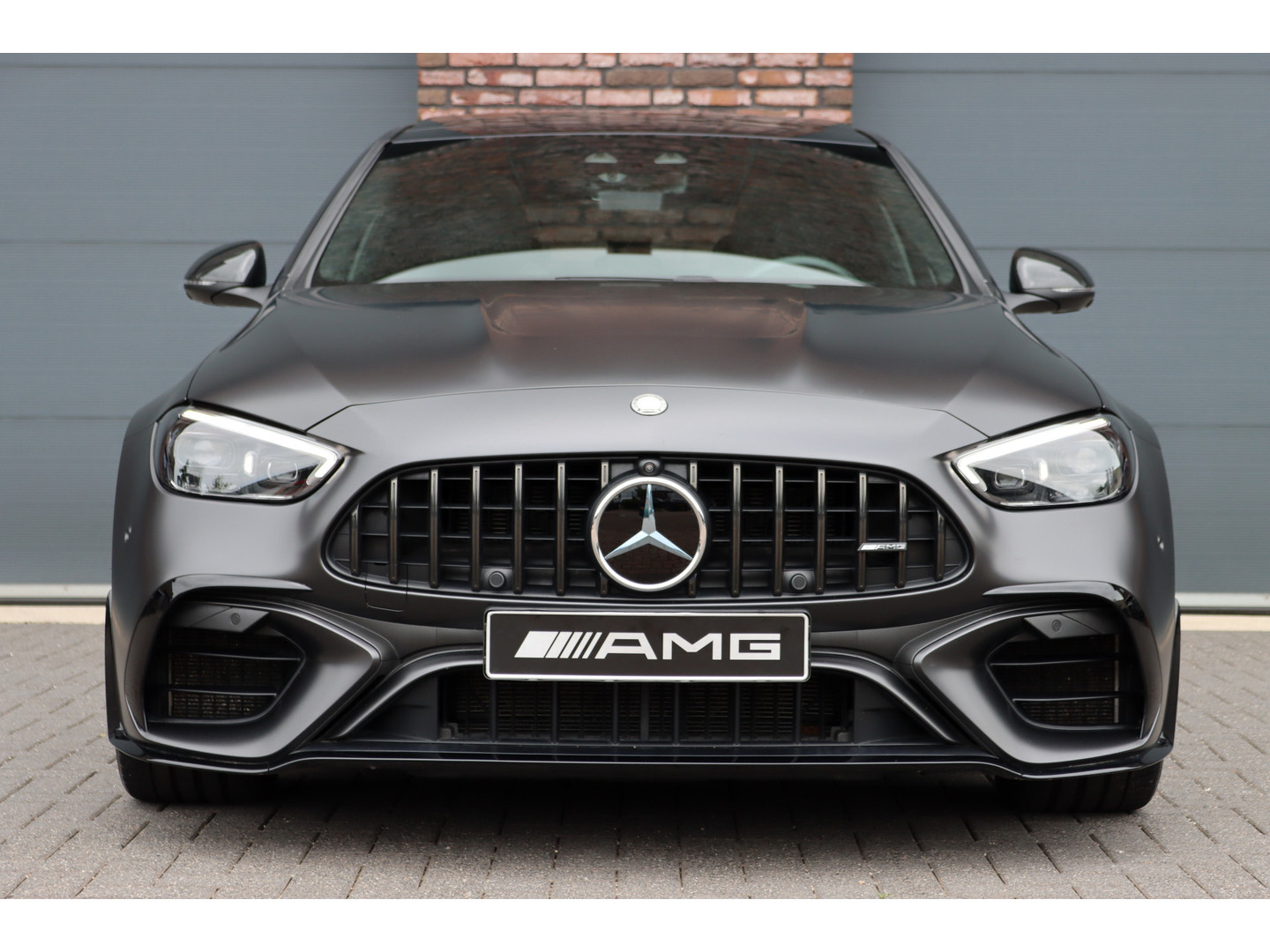 Mercedes-Benz Mercedes-Benz
