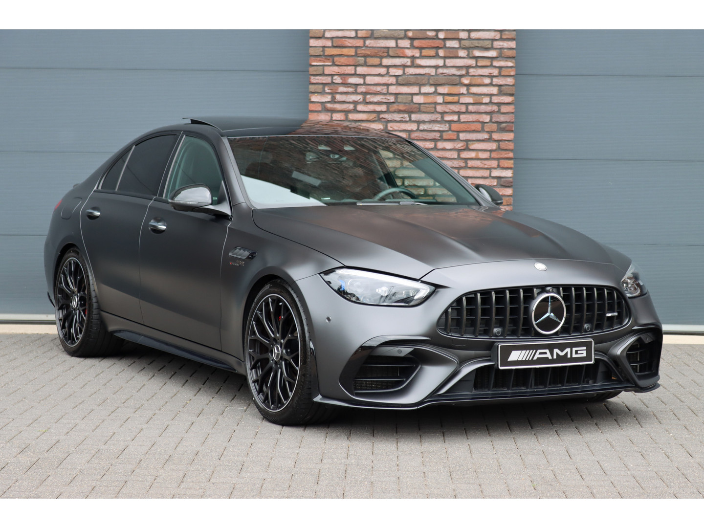Mercedes-Benz Mercedes-Benz