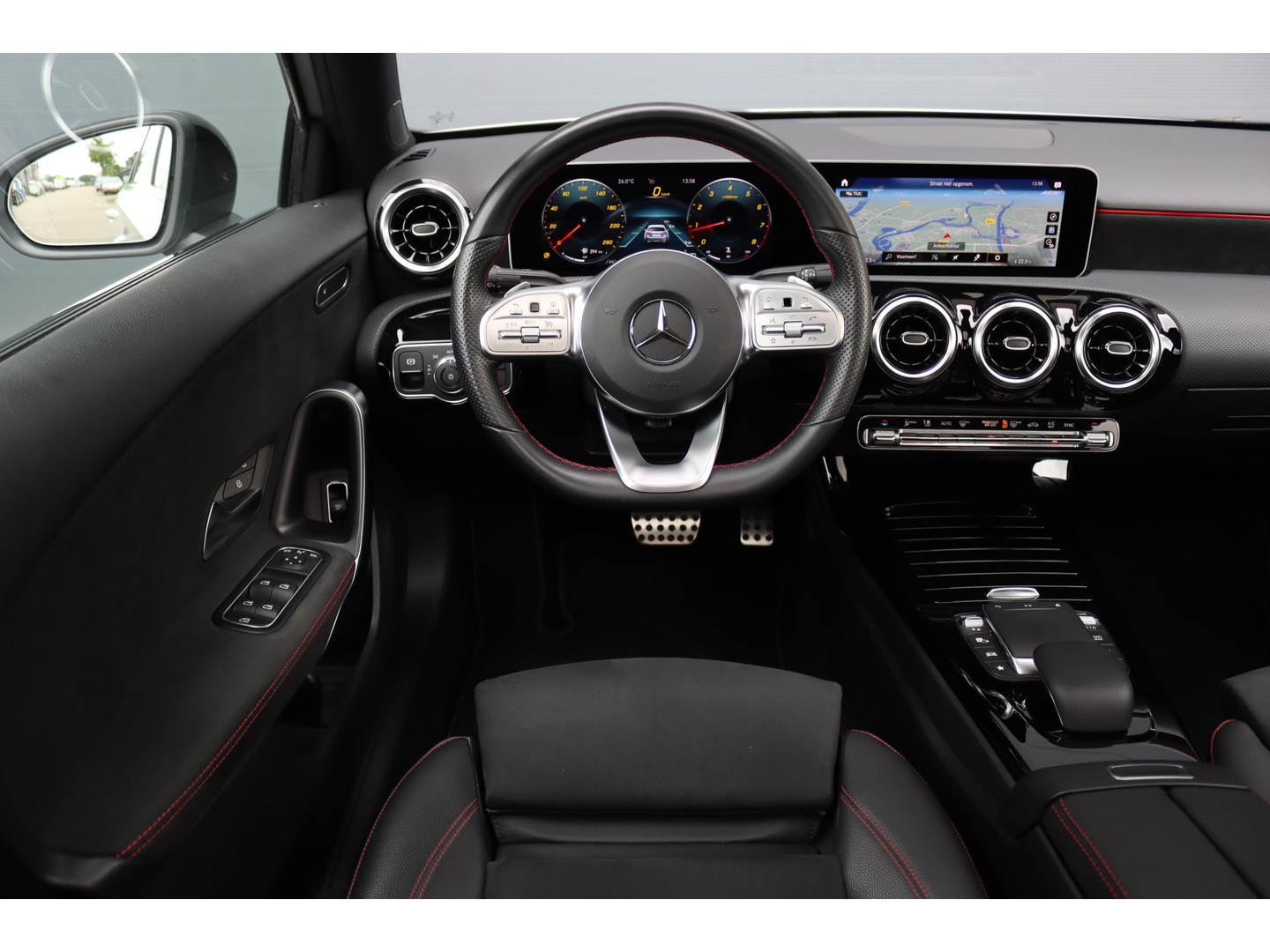Mercedes-Benz Mercedes-Benz