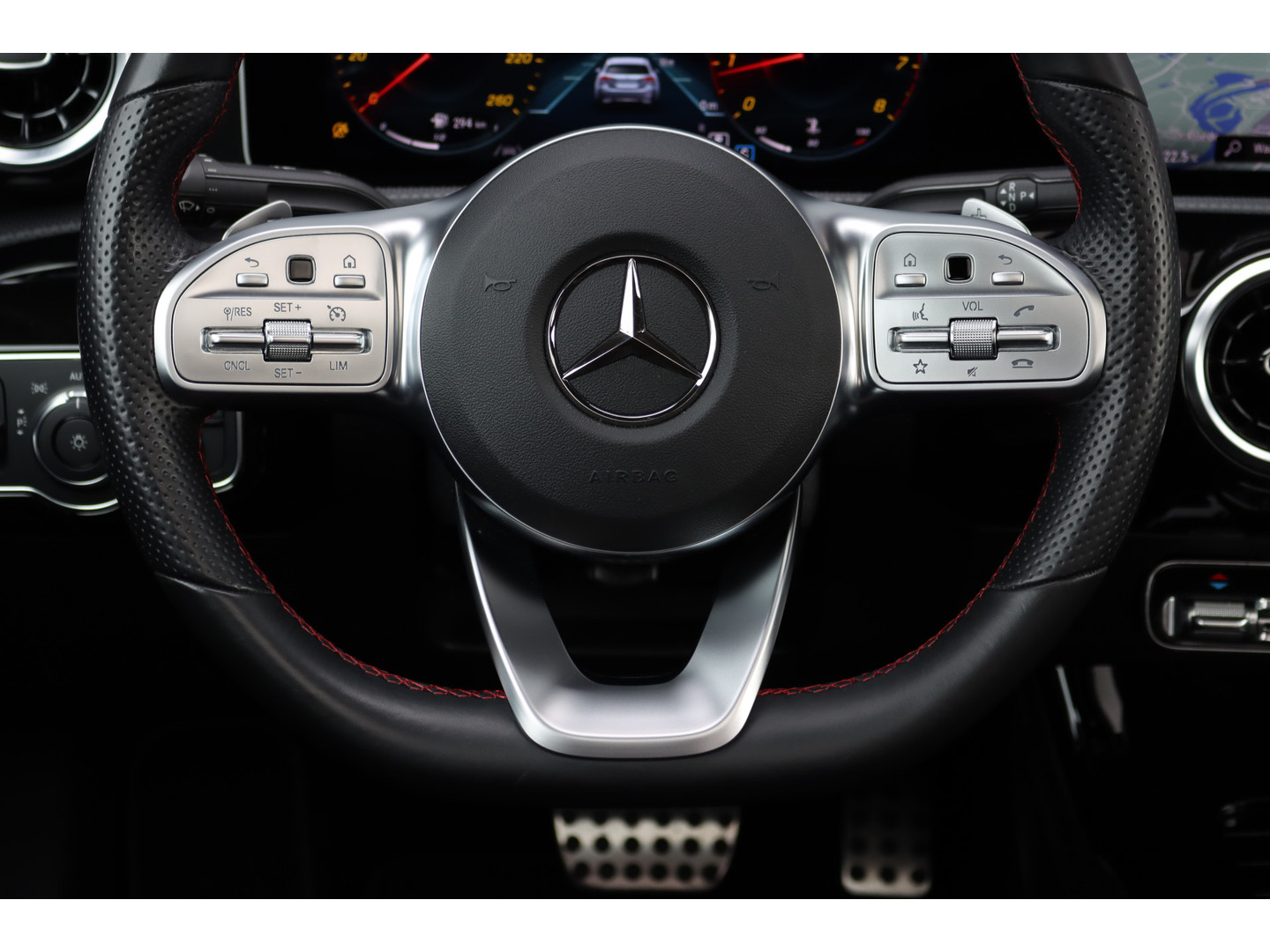 Mercedes-Benz Mercedes-Benz