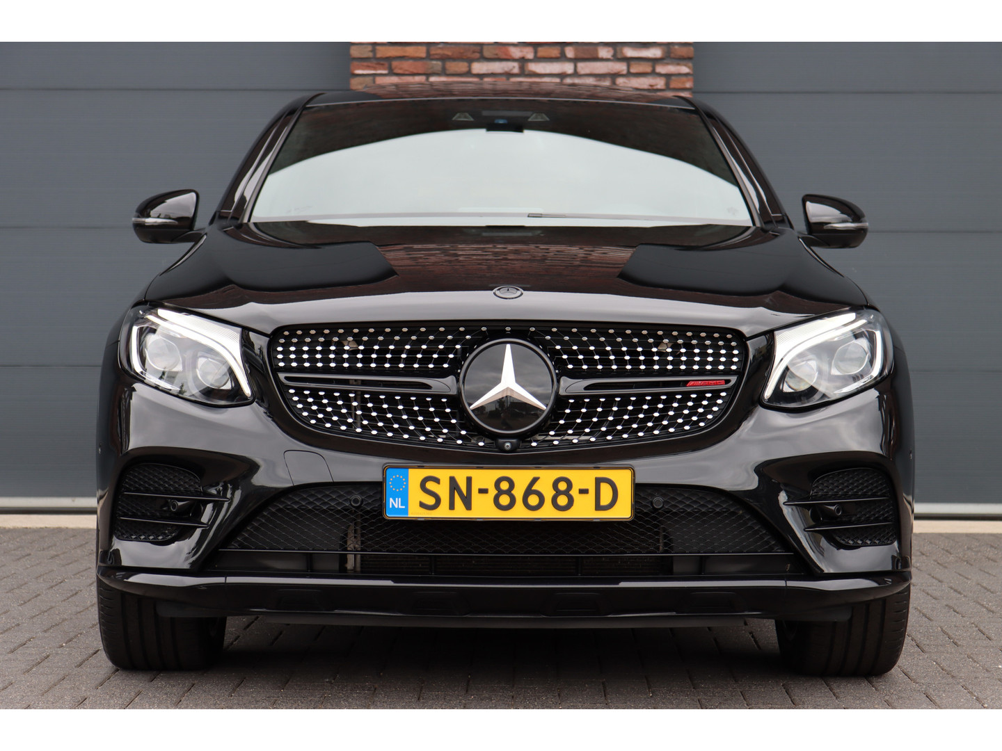 Mercedes-Benz Mercedes-Benz