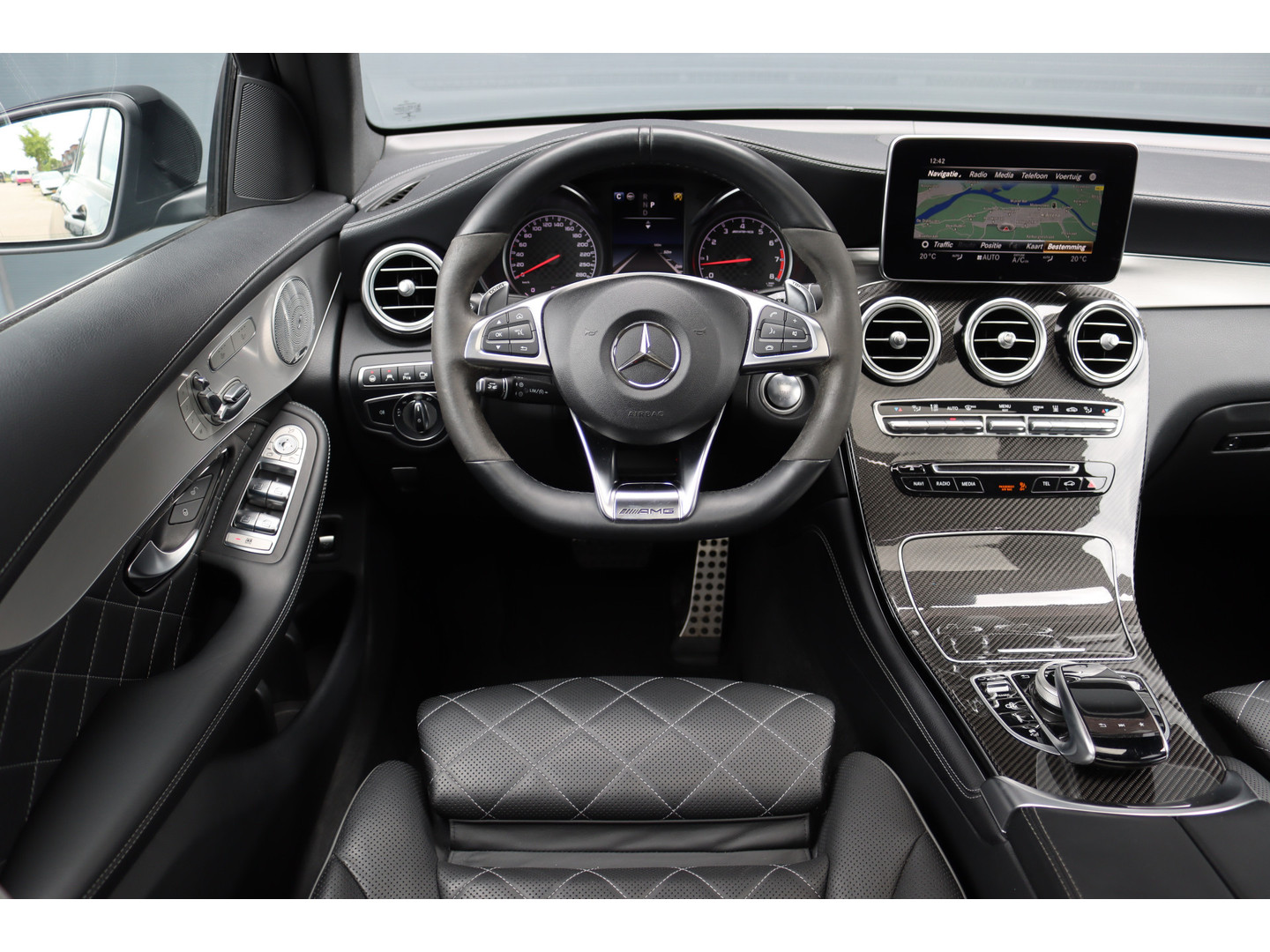 Mercedes-Benz Mercedes-Benz