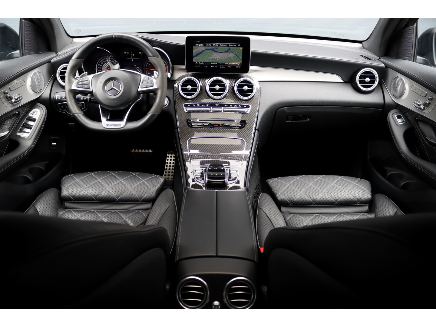 Mercedes-Benz Mercedes-Benz