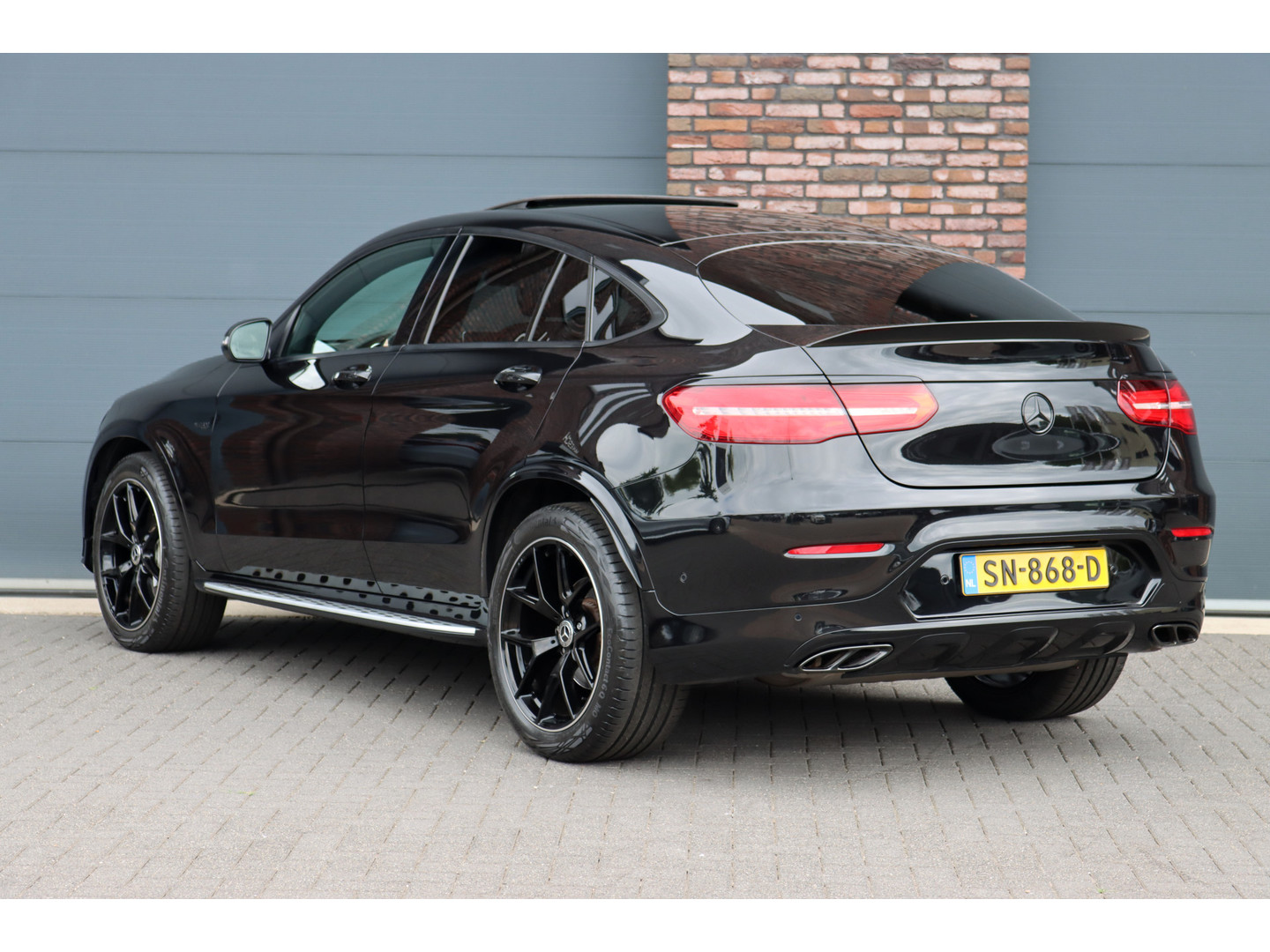 Mercedes-Benz Mercedes-Benz