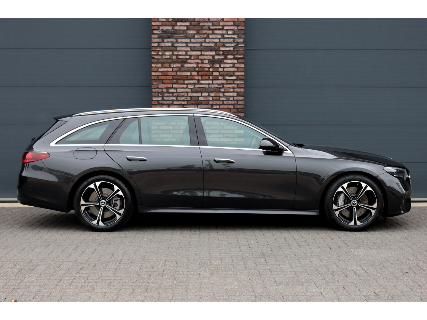 Mercedes-Benz Mercedes-Benz