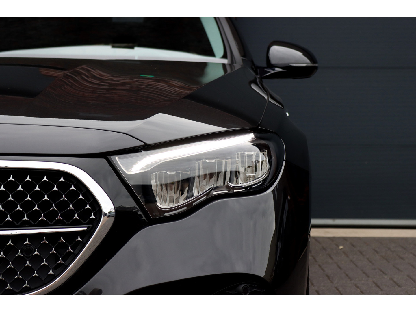 Mercedes-Benz Mercedes-Benz