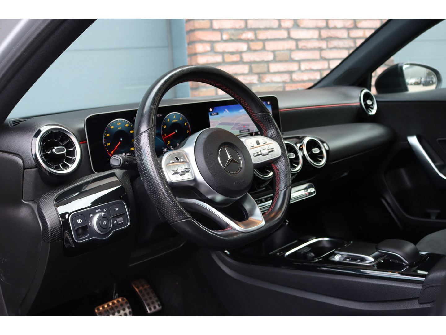 Mercedes-Benz Mercedes-Benz