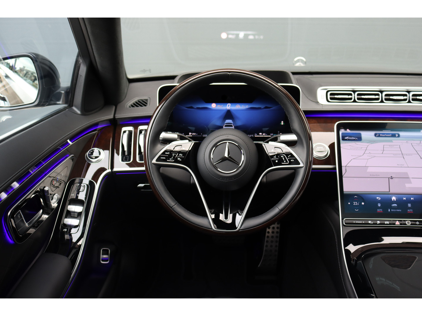 Mercedes-Benz Mercedes-Benz