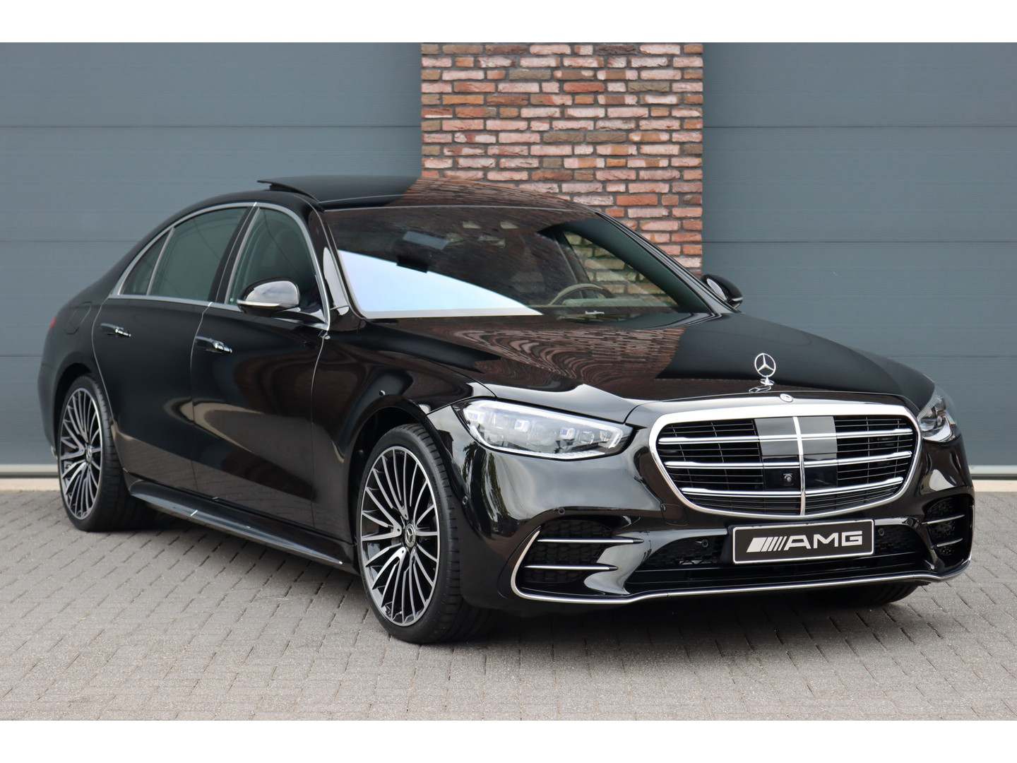 Mercedes-Benz Mercedes-Benz