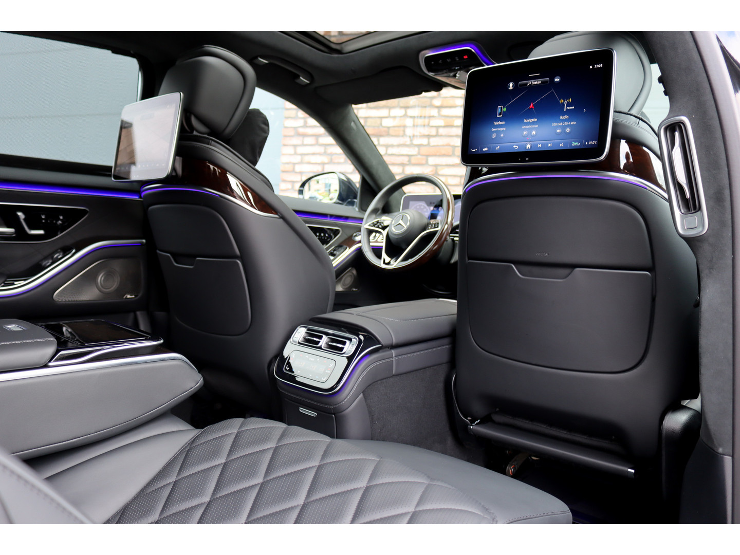 Mercedes-Benz Mercedes-Benz