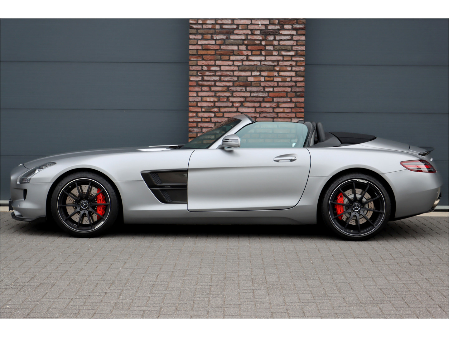 Mercedes-Benz Mercedes-Benz