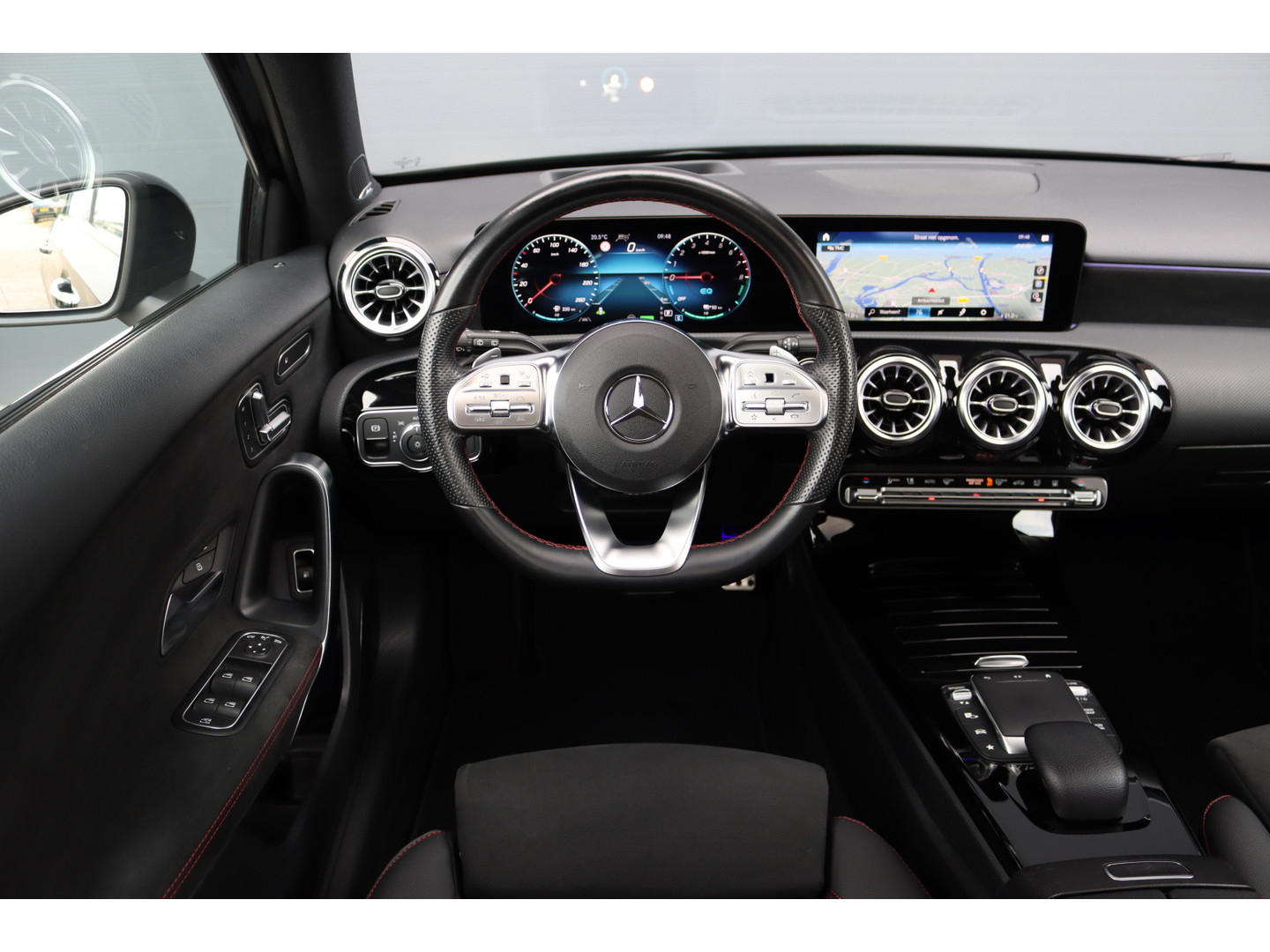 Mercedes-Benz Mercedes-Benz