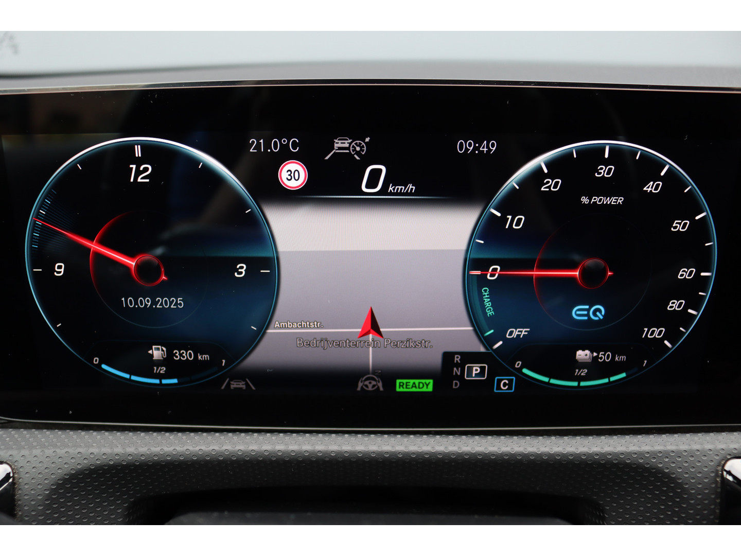 Mercedes-Benz Mercedes-Benz