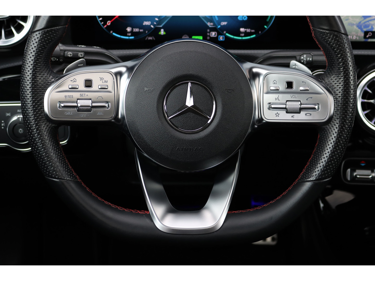 Mercedes-Benz Mercedes-Benz