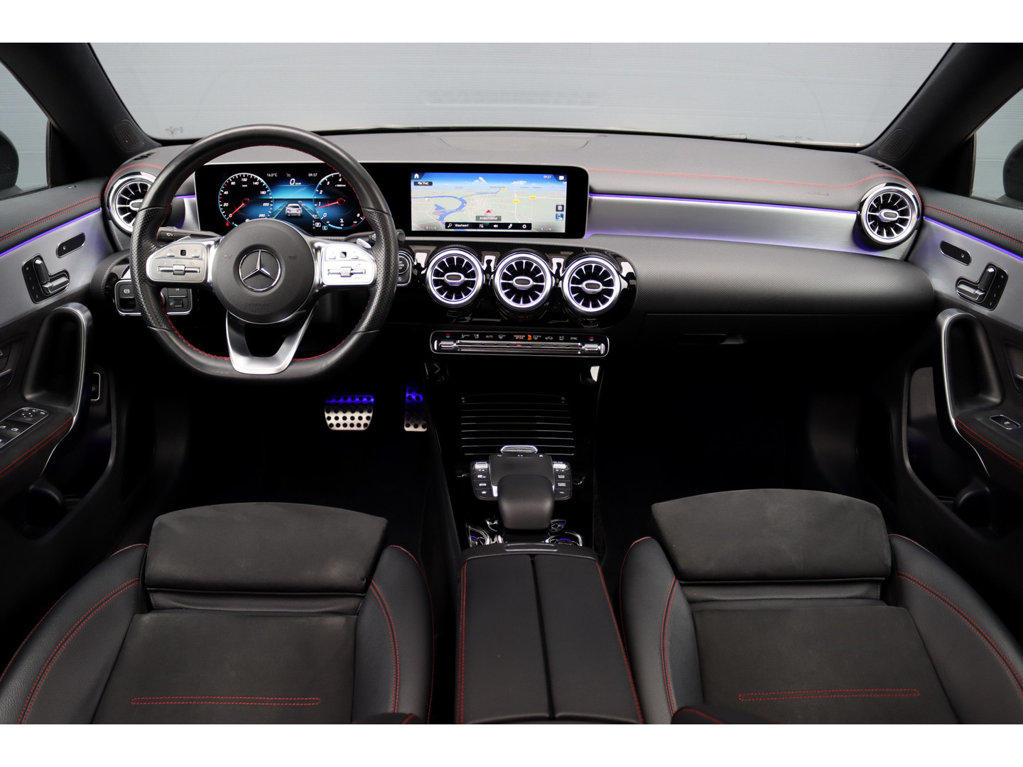 Mercedes-Benz Mercedes-Benz