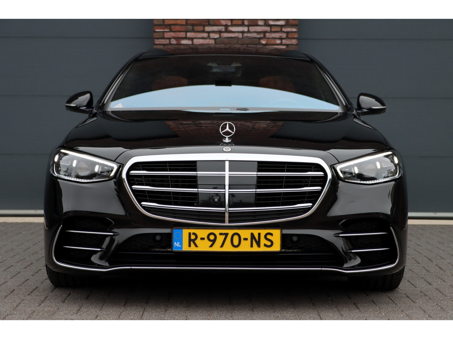 Mercedes-Benz Mercedes-Benz