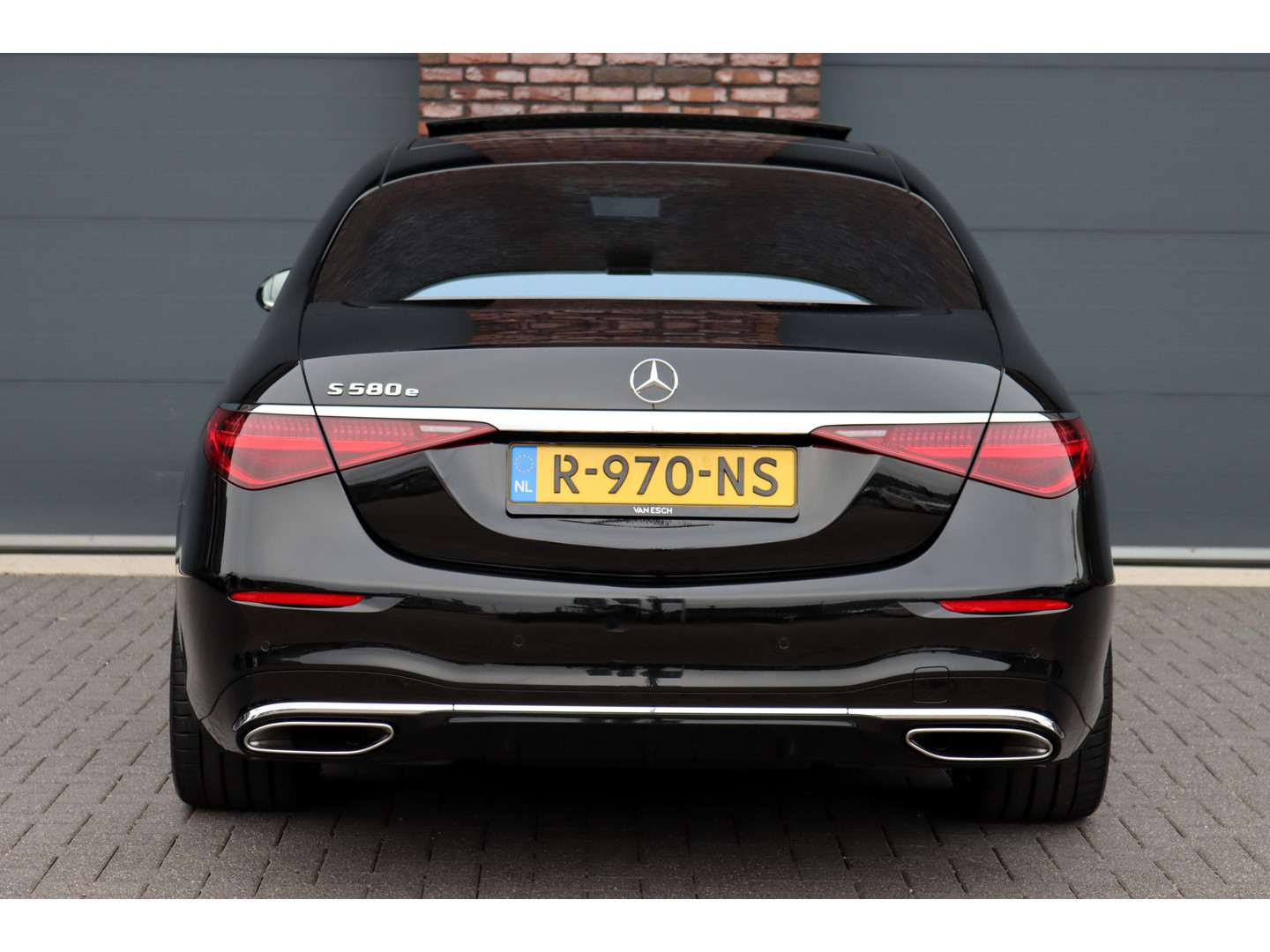 Mercedes-Benz Mercedes-Benz
