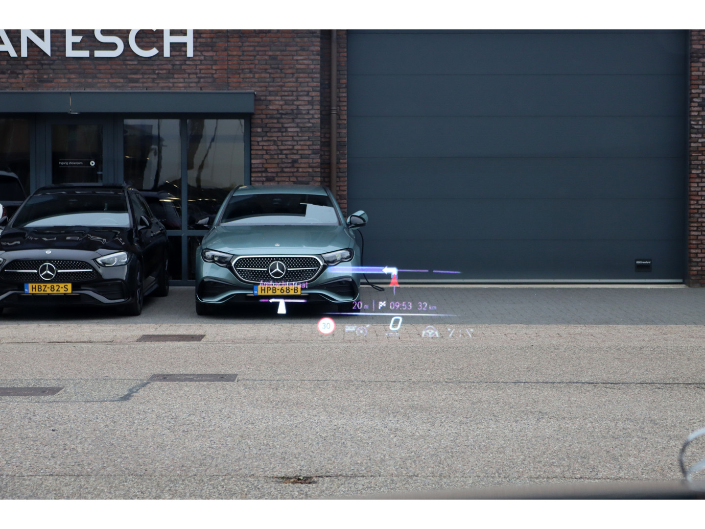 Mercedes-Benz Mercedes-Benz