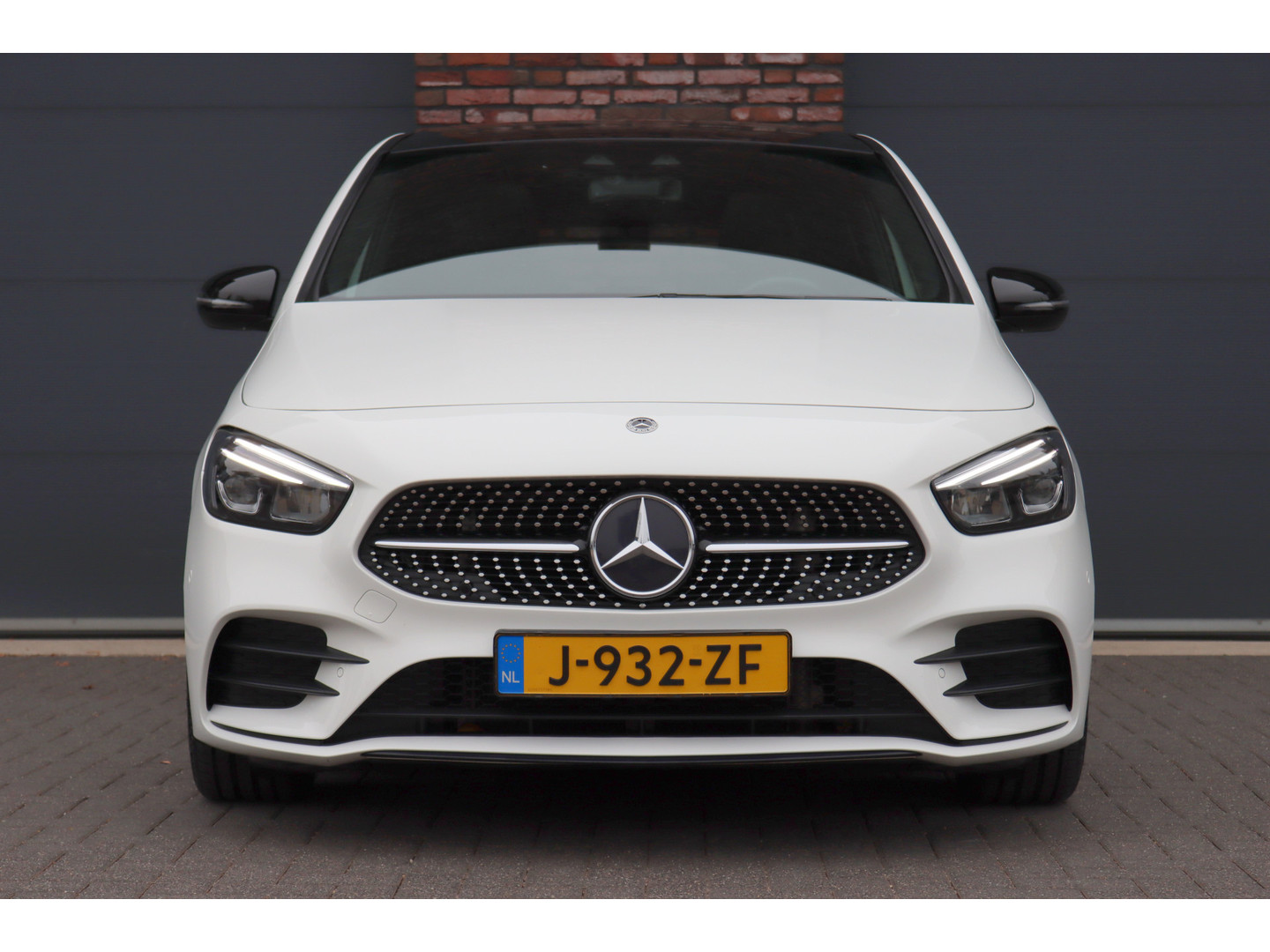 Mercedes-Benz Mercedes-Benz