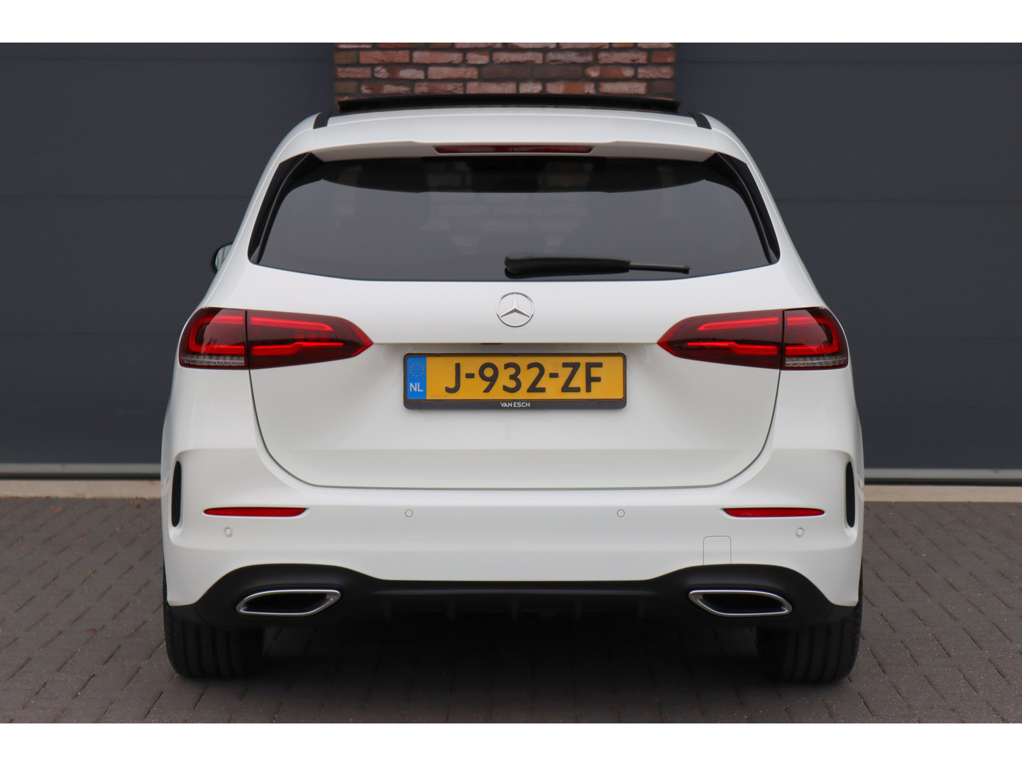 Mercedes-Benz Mercedes-Benz